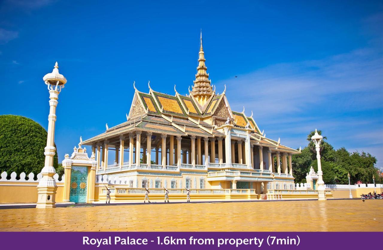 One Eleven Hotel Phnom Penh Exterior foto